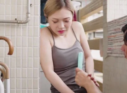 Vợ anh trai giúp vợ em làm mẹ